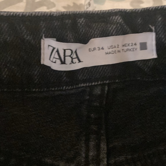 NWT ZARA distressed black jeans, Mom Fit, 2 - Picture 4 of 8